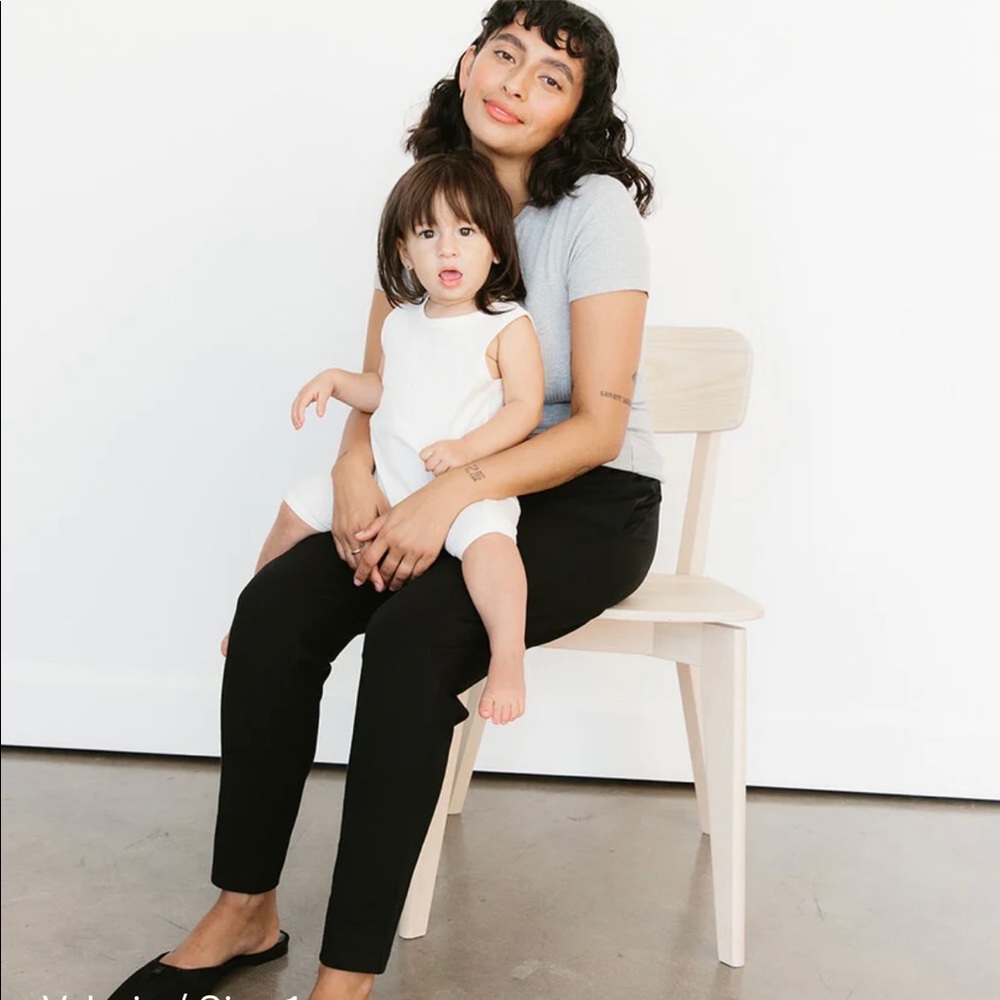 Storq luxe jogger, new with tags (color is chocolate brown) maternity petite